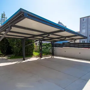 Apartman Life With Free Parking, Pula